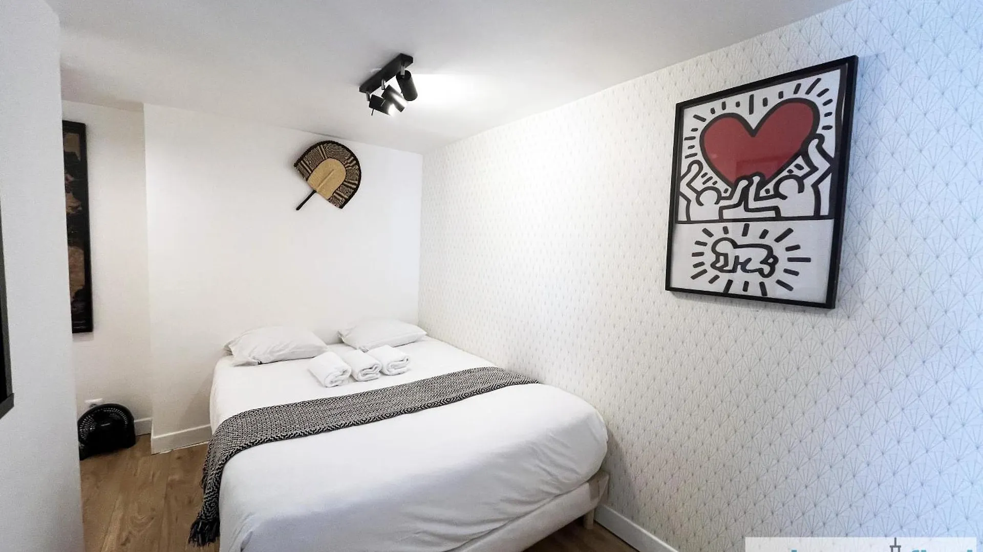 Urban Flat 150 - Pretty Flat In Center Of *