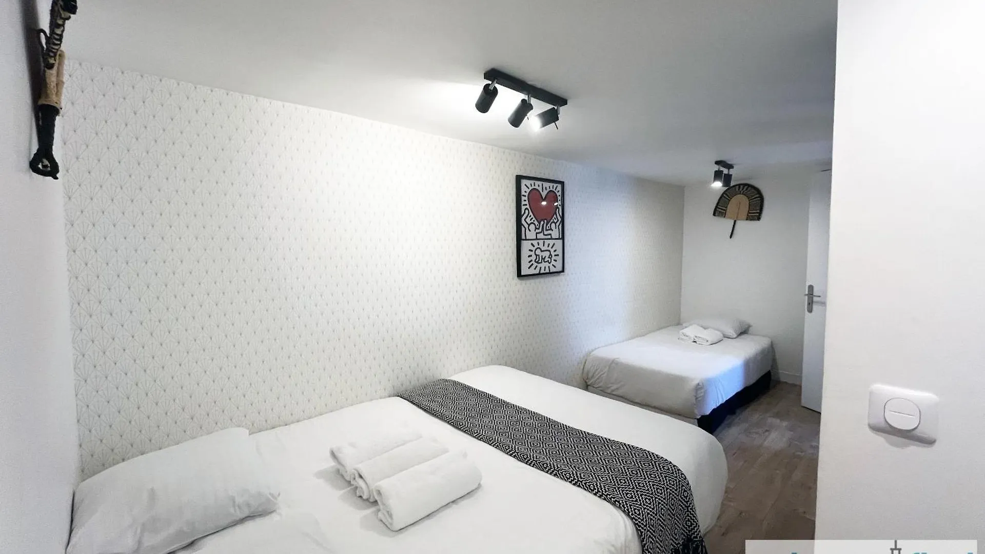 Urban Flat 150 - Pretty Flat In Center Of